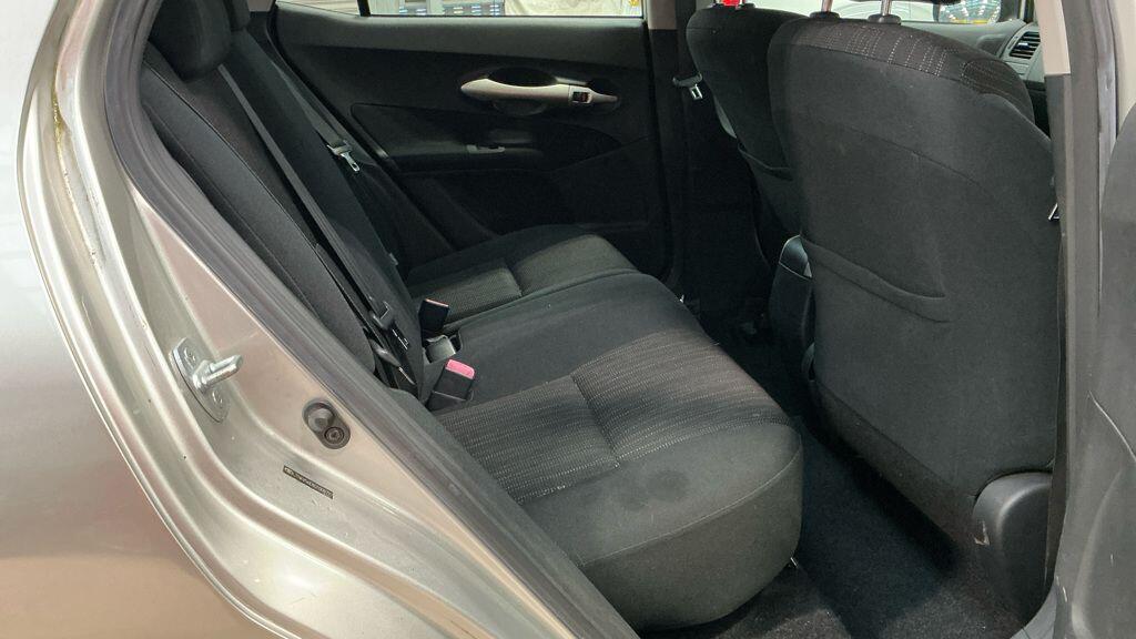 Used Toyota Auris 2007 for sale - 77898532: Photo 4