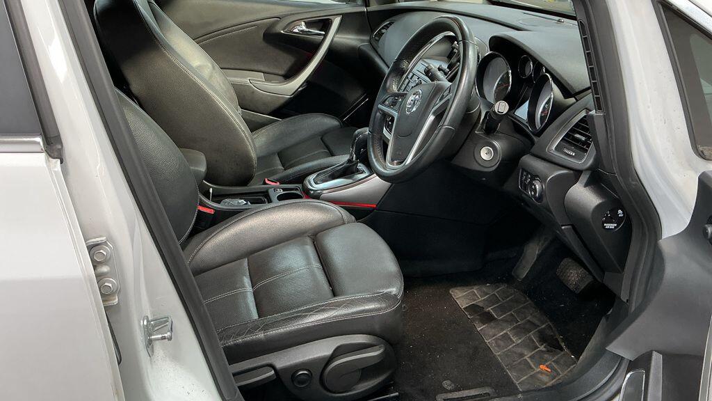 Used Vauxhall Astra 2011 for sale - 77898534: Photo 4