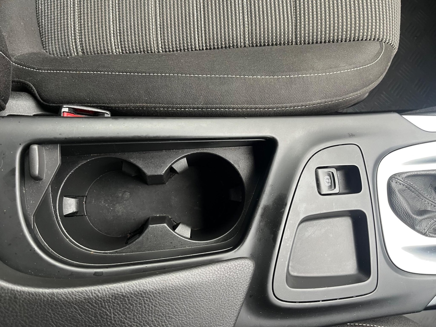 Used Vauxhall Insignia 2015 for sale - 77358811: Photo 13