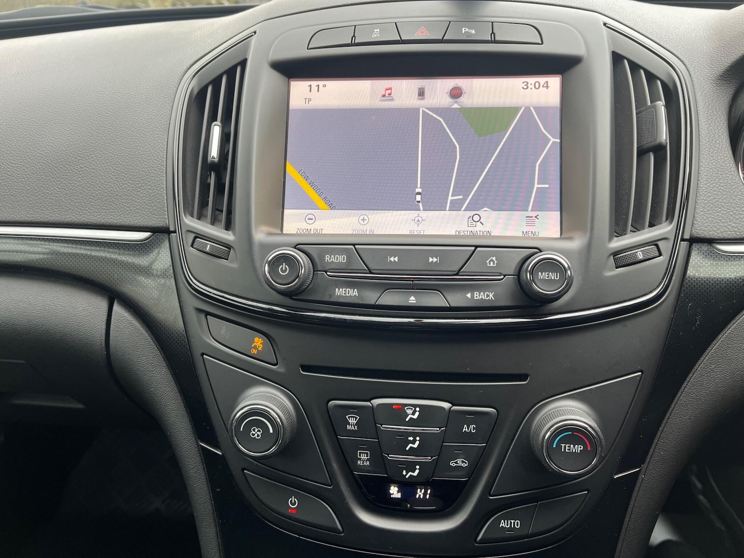 Used Vauxhall Insignia 2015 for sale - 77358811: Photo 9