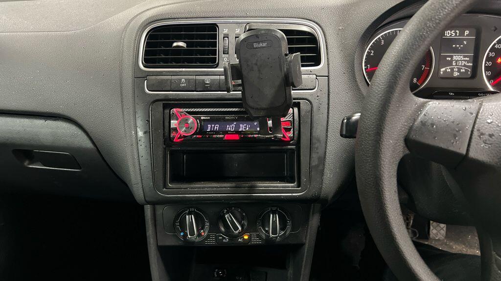 Used Volkswagen Polo 2010 for sale - 77478884: Photo 3