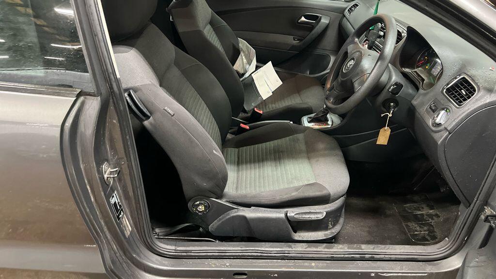 Used Volkswagen Polo 2010 for sale - 77478884: Photo 4