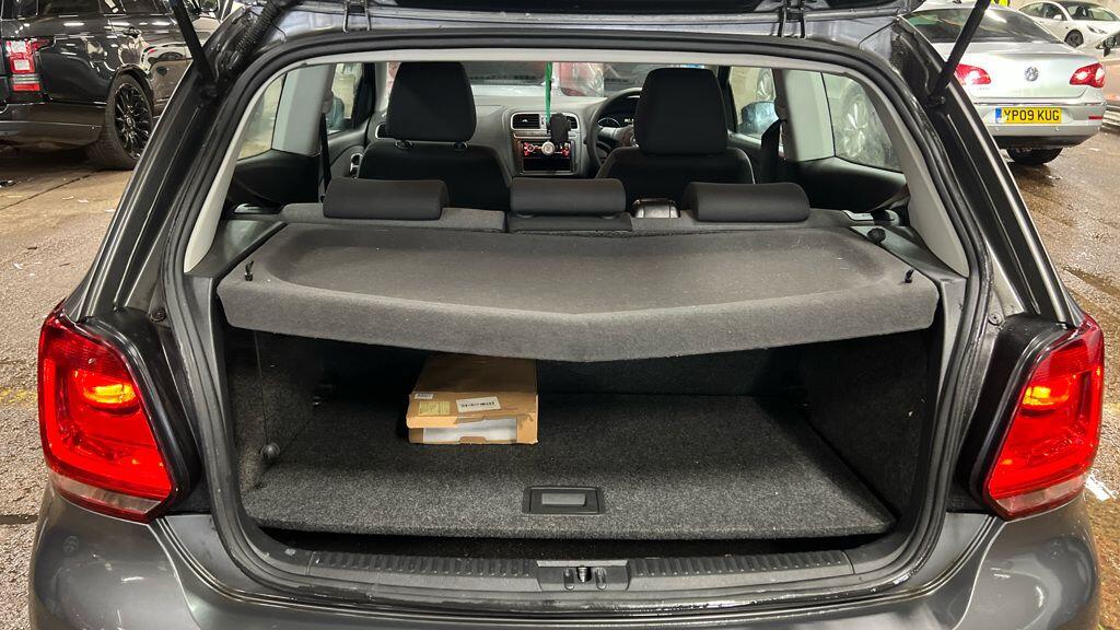 Used Volkswagen Polo 2010 for sale - 77478884: Photo 6