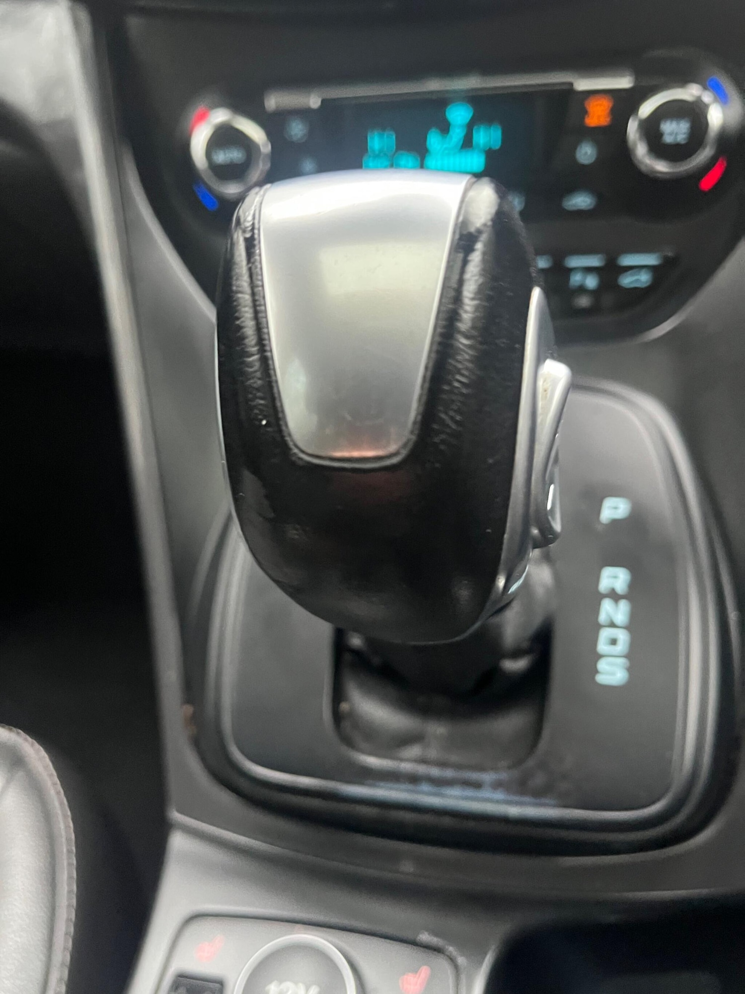 Used Ford Kuga 2016 for sale - 77177778: Photo 5