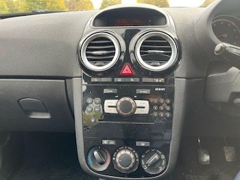 Used Vauxhall Corsa 2014 for sale - 77177779: Photo