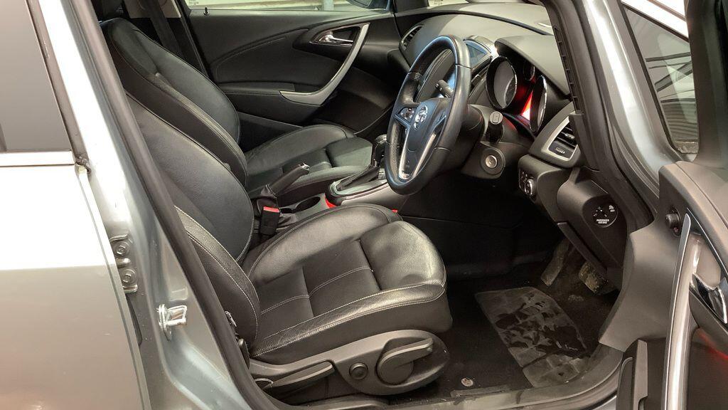 Used Vauxhall Astra 2014 for sale - 77684028: Photo 4