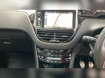 Used Peugeot 208 2014 for sale - 79121979: Photo