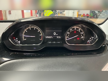 Used Peugeot 208 2014 for sale - 79121979: Photo