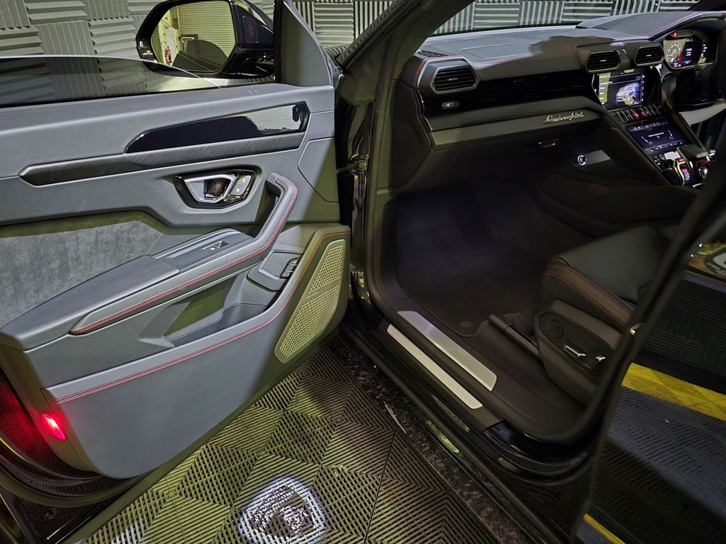 Used Lamborghini Urus 2022 for sale - 77720407: Photo 17