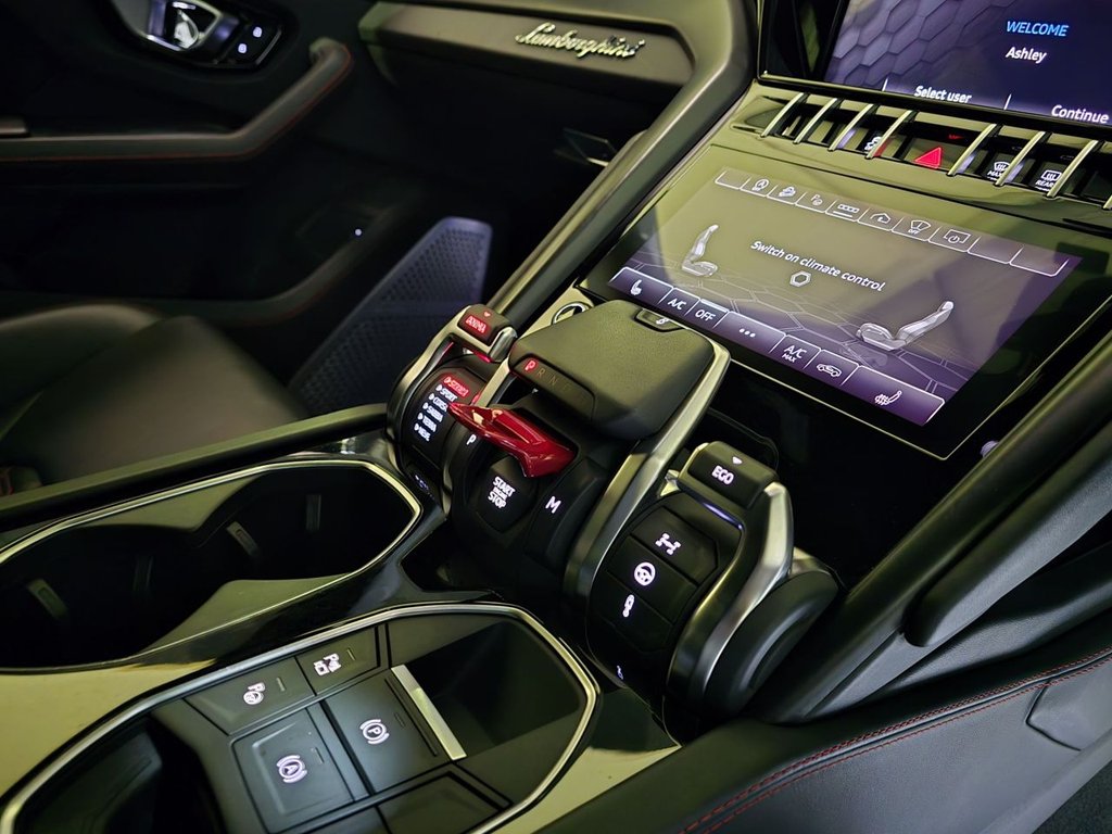 Used Lamborghini Urus 2022 for sale - 77720407: Photo 19