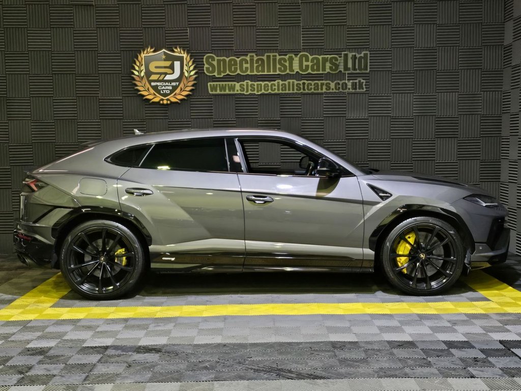 Used Lamborghini Urus 2023 for sale - 77263395: Photo 31
