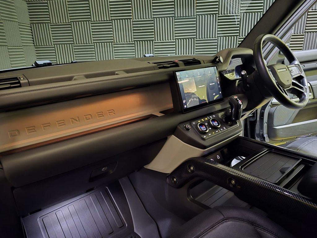 Used Land Rover Defender 2023 for sale - 77572010: Photo 13