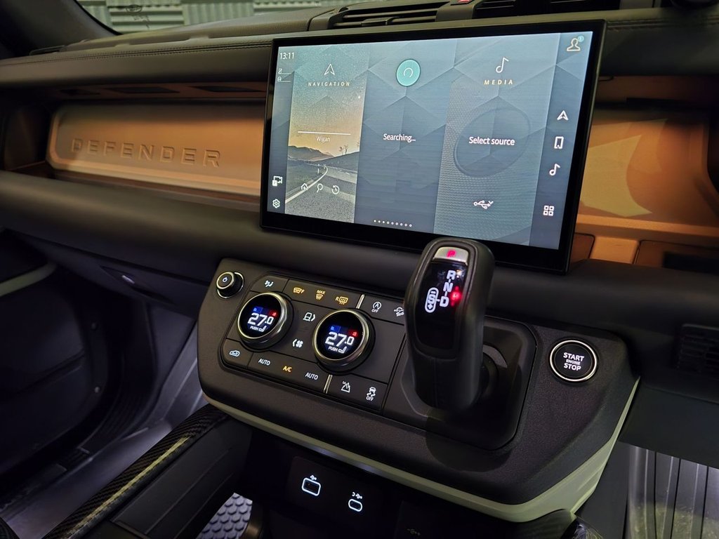 Used Land Rover Defender 2023 for sale - 77572010: Photo 15