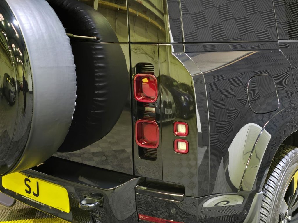 Used Land Rover Defender 2023 for sale - 77572010: Photo 21