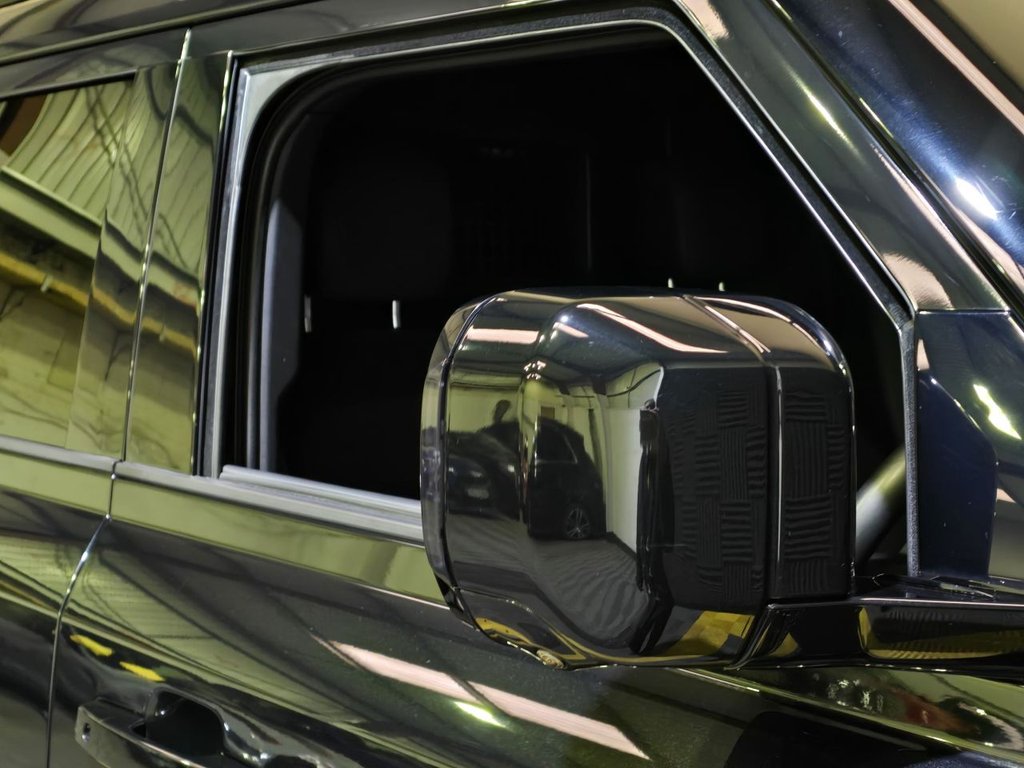 Used Land Rover Defender 2023 for sale - 77572010: Photo 30