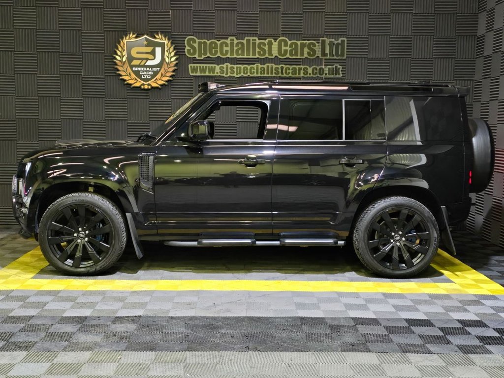 Used Land Rover Defender 2023 for sale - 77572010: Photo 9