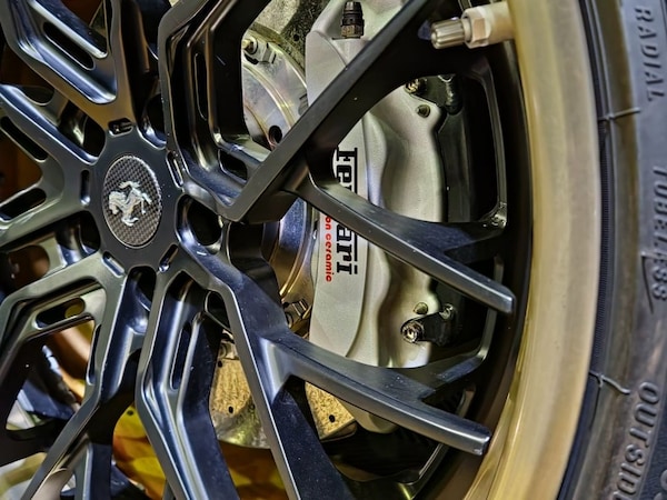 Used Ferrari F12 Berlinetta 2015 for sale - 75411545: Photo 31