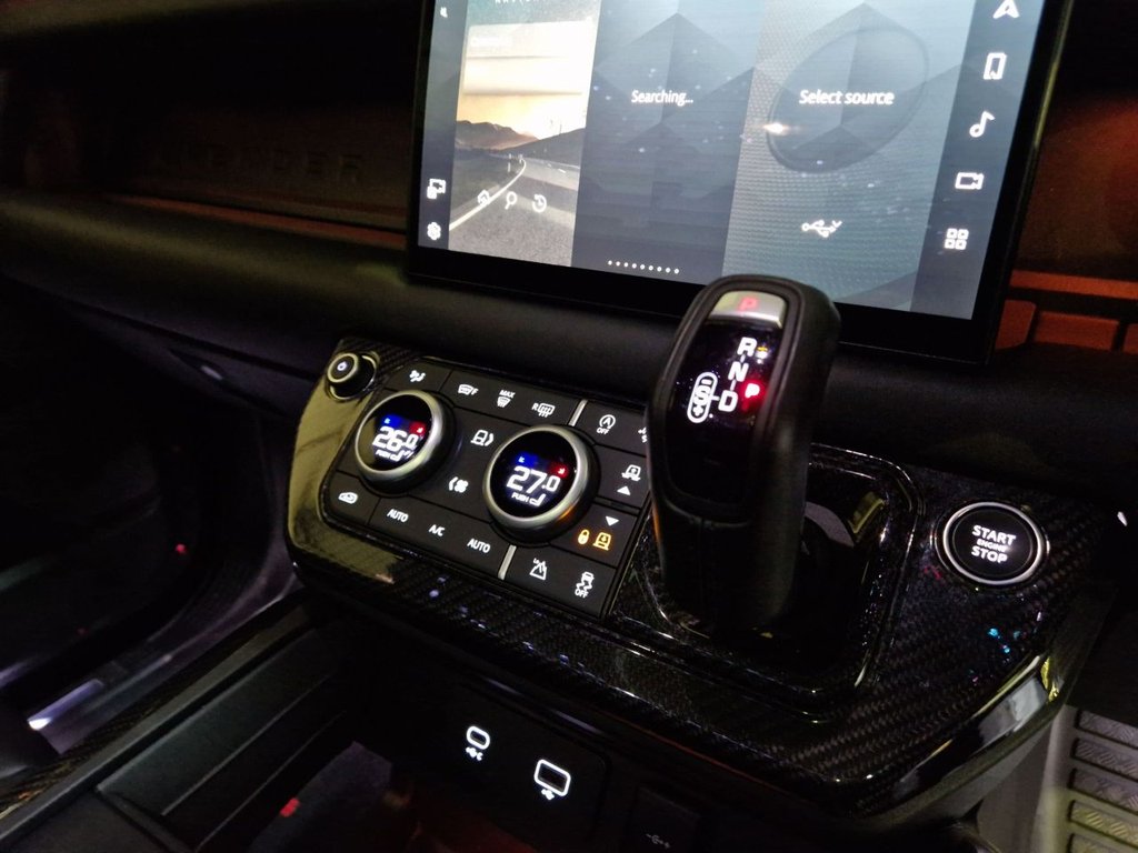 Used Land Rover Defender 2023 for sale - 76973272: Photo 17