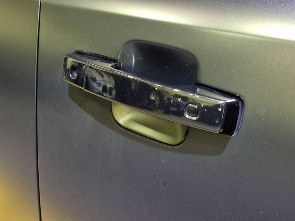 Used Land Rover Defender 2023 for sale - 76973272: Photo 31