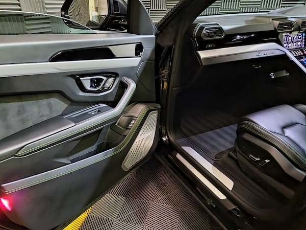 Used Lamborghini Urus 2019 for sale - 76210805: Photo 11