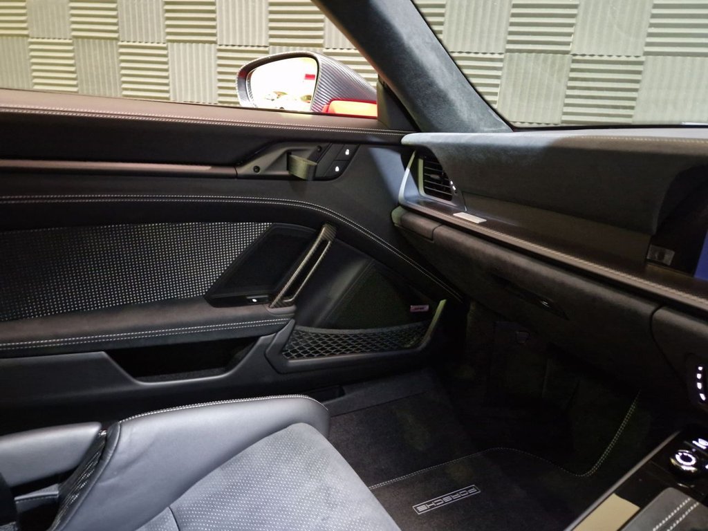 Used Porsche 911 2023 for sale - 76841513: Photo 18