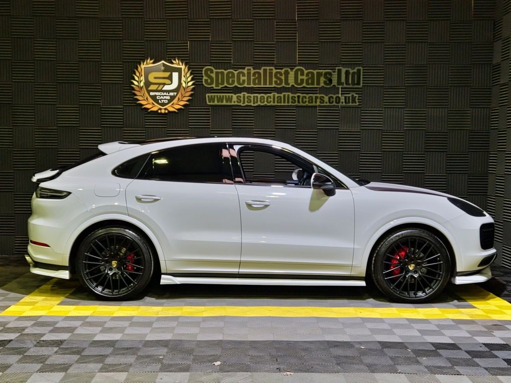 Used Porsche Cayenne 2020 for sale - 77672766: Photo 31