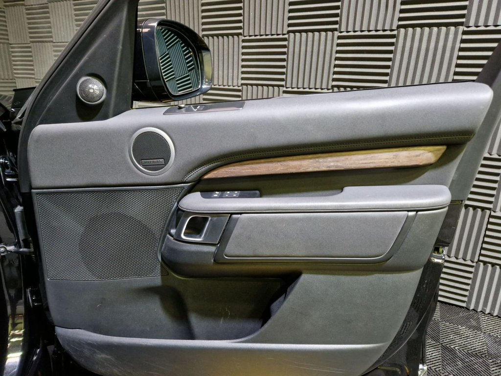 Used Land Rover Discovery 2020 for sale - 76725111: Photo 19