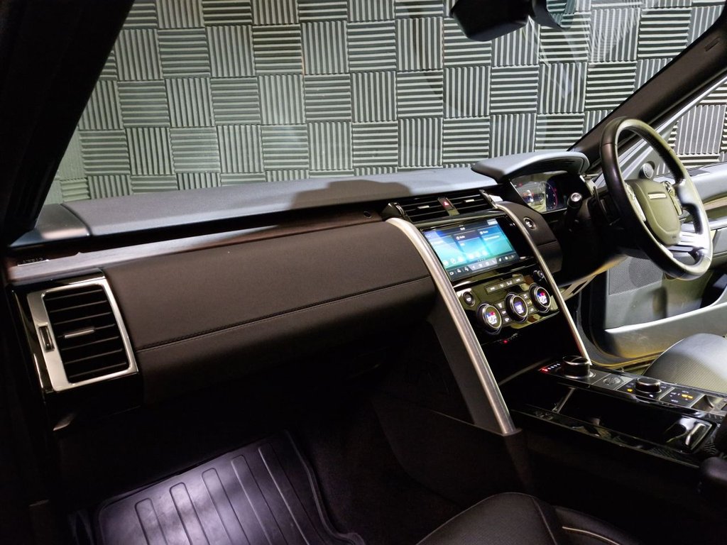 Used Land Rover Discovery 2020 for sale - 76725111: Photo 9