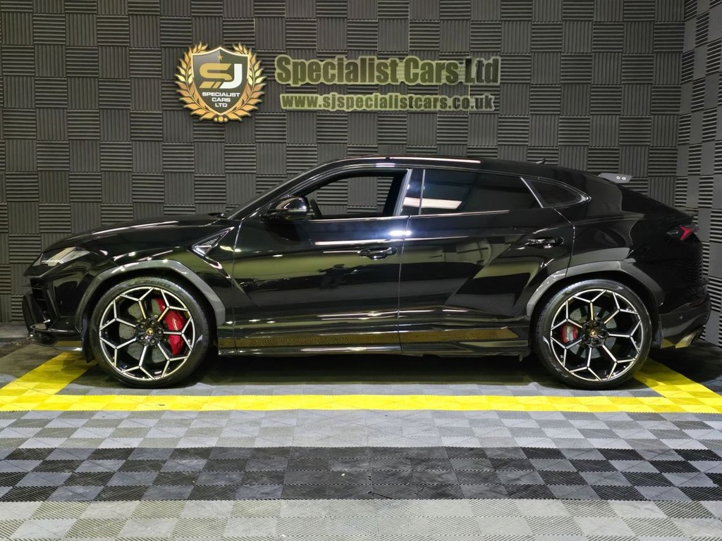 Used Lamborghini Urus 2023 for sale - 77355925: Photo 2