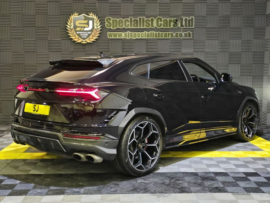 Used Lamborghini Urus 2023 for sale - 77355925: Photo 24