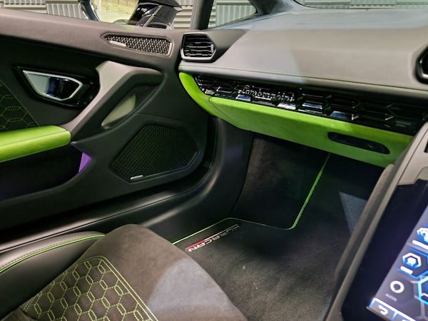 Used Lamborghini Huracan 2021 for sale - 75171691: Photo 10