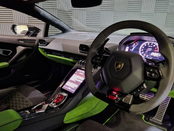 Used Lamborghini Huracan 2021 for sale - 75171691: Photo 17