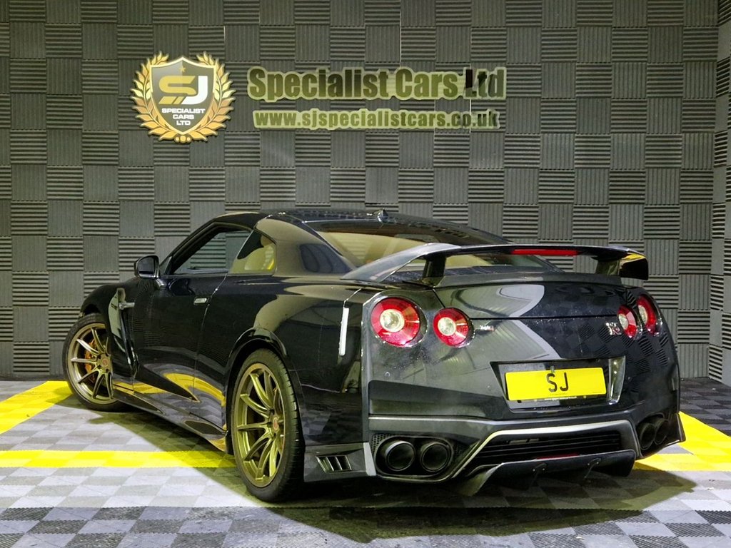 Used Nissan GT-R 2017 for sale - 76558988: Photo 12