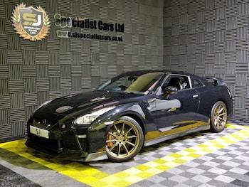 Used Nissan GT-R 2017 for sale - 76558988: Photo