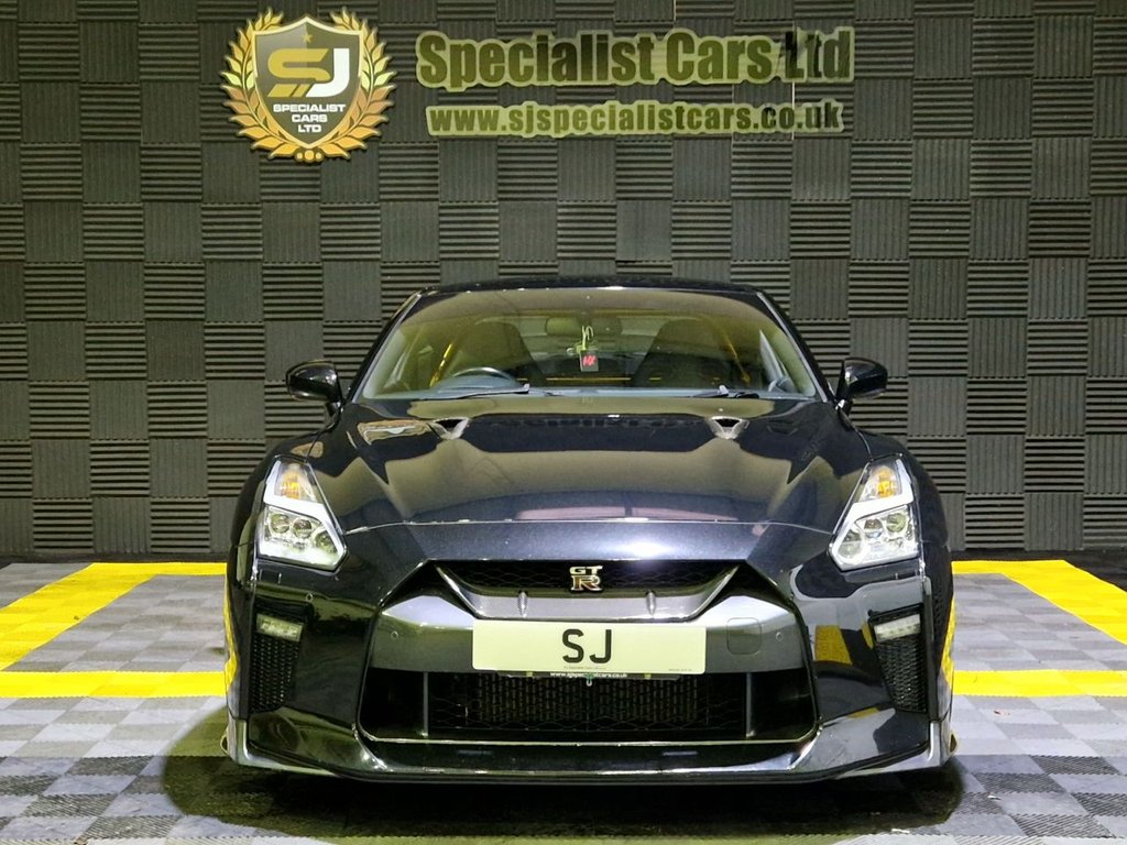 Used Nissan GT-R 2017 for sale - 76558988: Photo 3