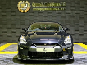 Used Nissan GT-R 2017 for sale - 76558988: Photo