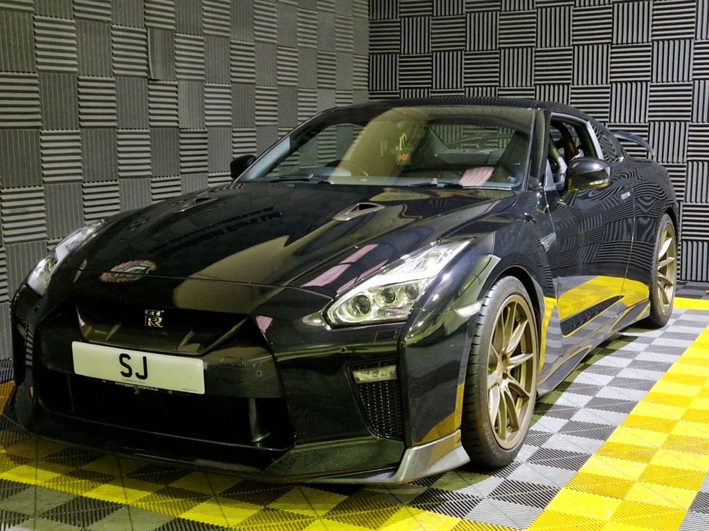 Used Nissan GT-R 2017 for sale - 76558988: Photo 9