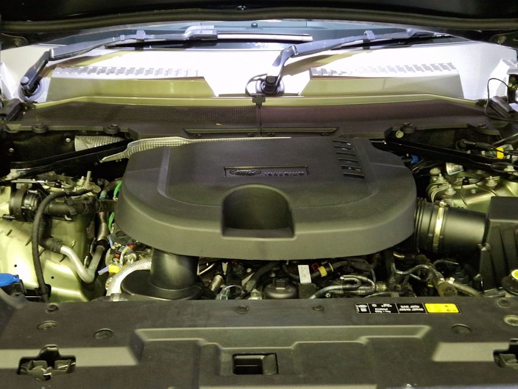 Used Land Rover Defender 2023 for sale - 76724913: Photo 13