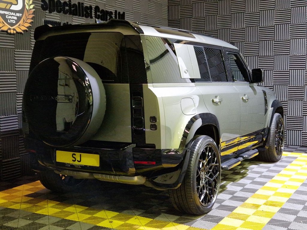 Used Land Rover Defender 2023 for sale - 76724913: Photo 25