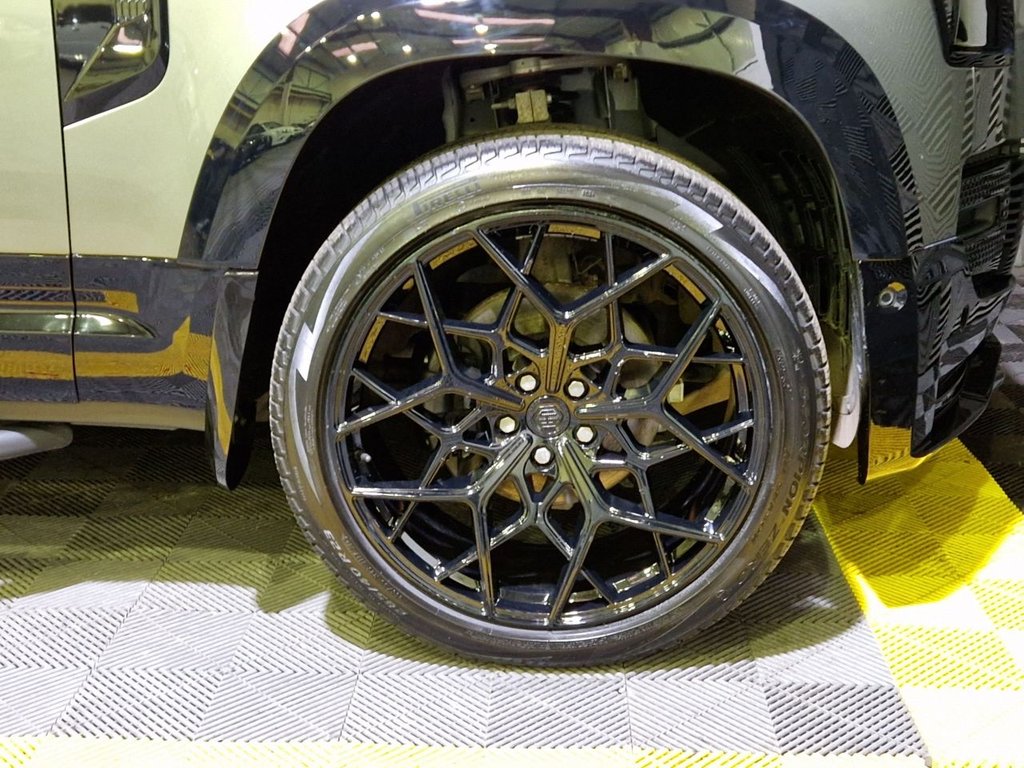 Used Land Rover Defender 2023 for sale - 76724913: Photo 31