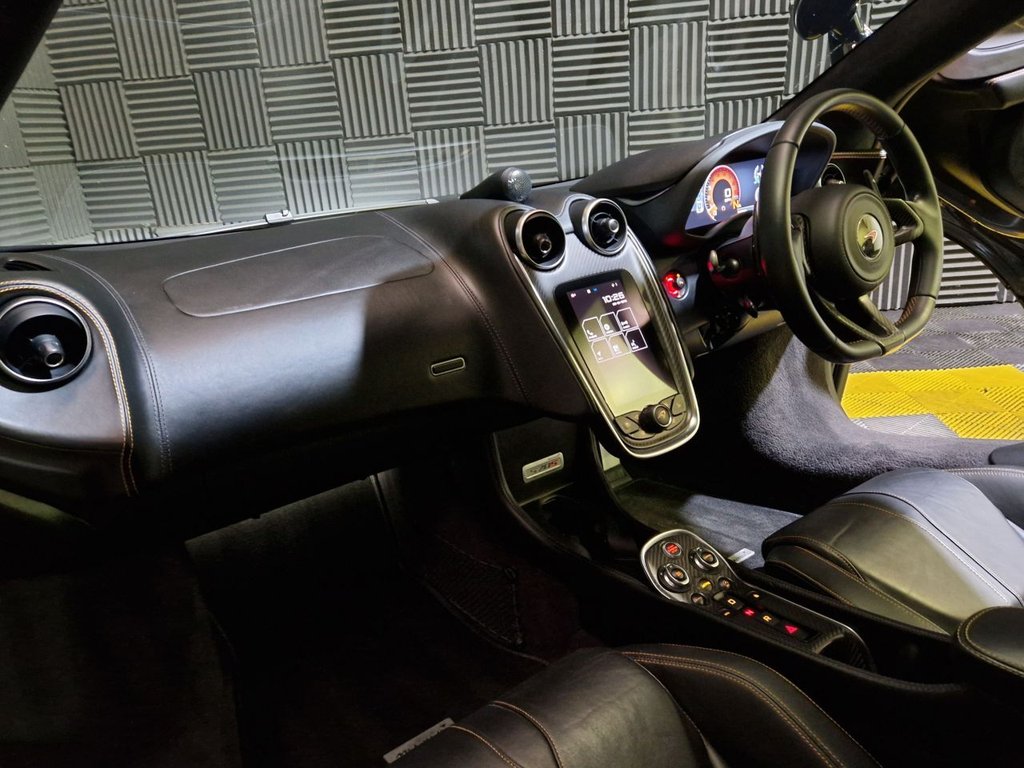 Used McLaren 570S 2018 for sale - 76406292: Photo 16