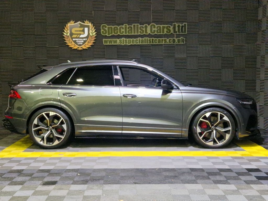 Used Audi RS Q8 2021 for sale - 76345441: Photo 32