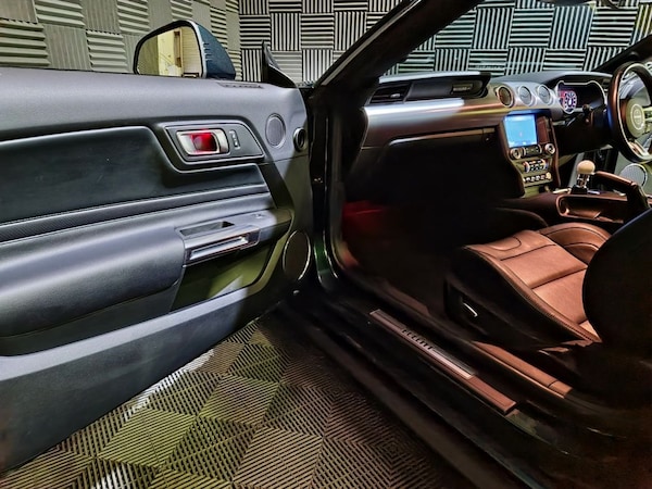 Used Ford Mustang 2020 for sale - 76235312: Photo 12