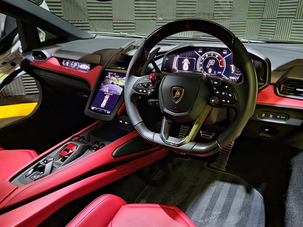 Used Lamborghini Revuelto 2024 for sale - 77250083: Photo 10