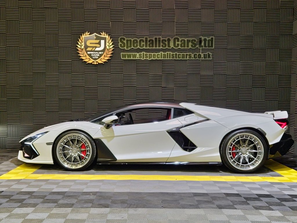 Used Lamborghini Revuelto 2024 for sale - 77250083: Photo 5