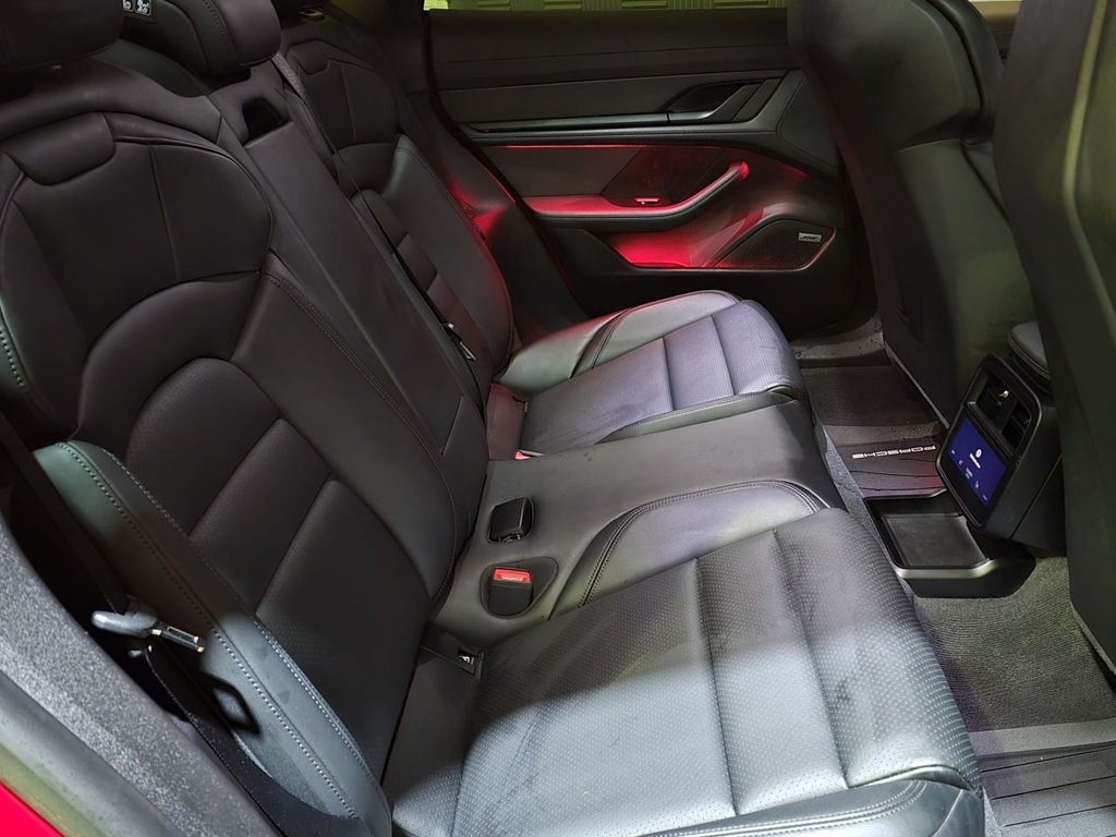 Used Porsche Taycan 2023 for sale - 77276054: Photo 12