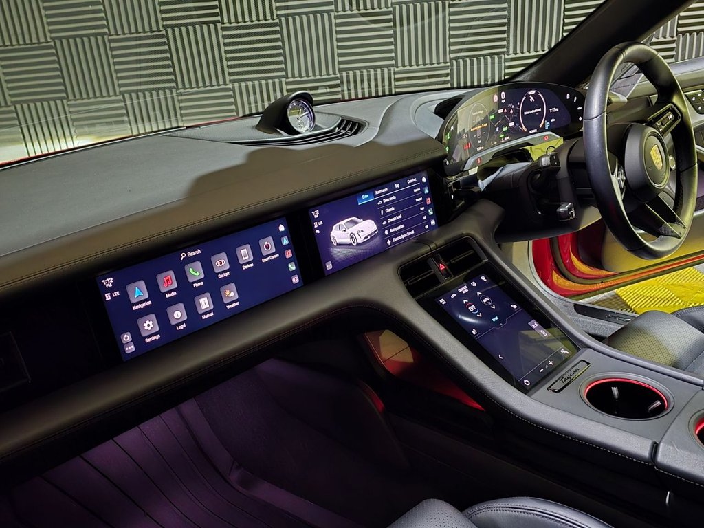 Used Porsche Taycan 2023 for sale - 77276054: Photo 14