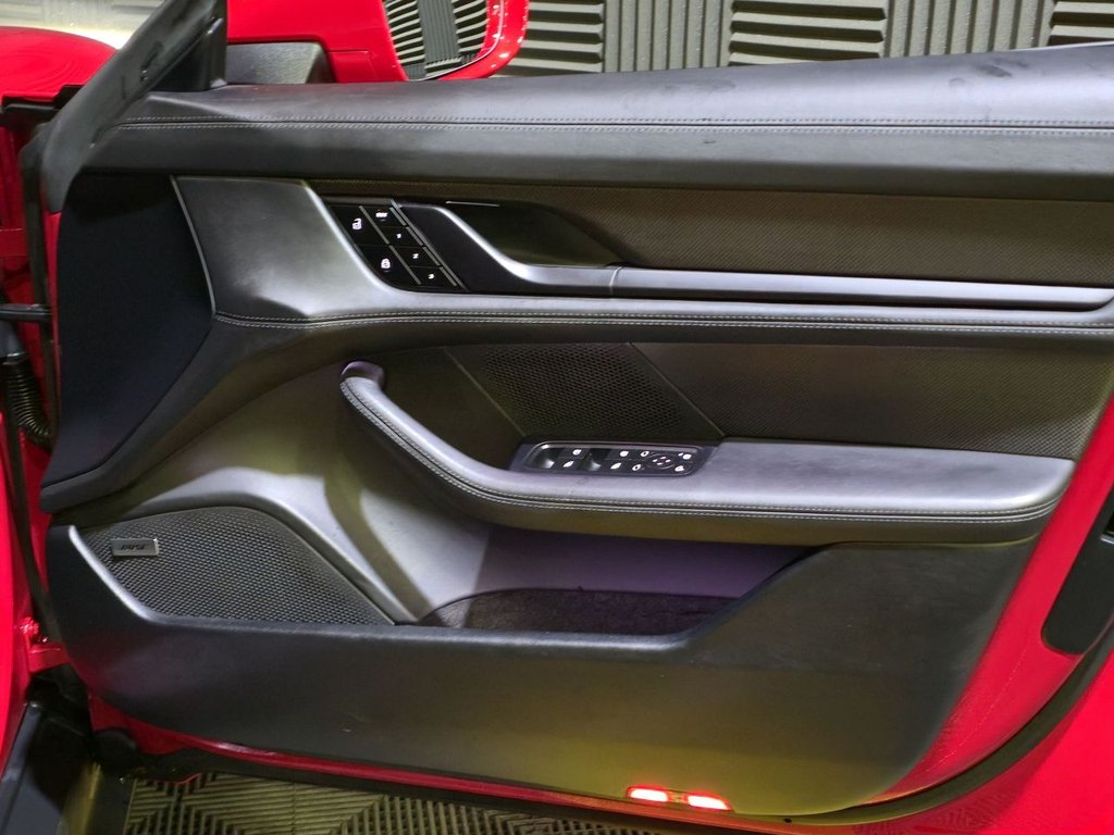 Used Porsche Taycan 2023 for sale - 77276054: Photo 18