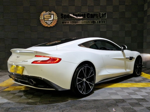 Used Aston Martin Vanquish 2014 for sale - 74449118: Photo 16