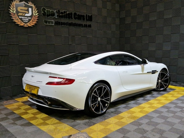 Used Aston Martin Vanquish 2014 for sale - 74449118: Photo 21